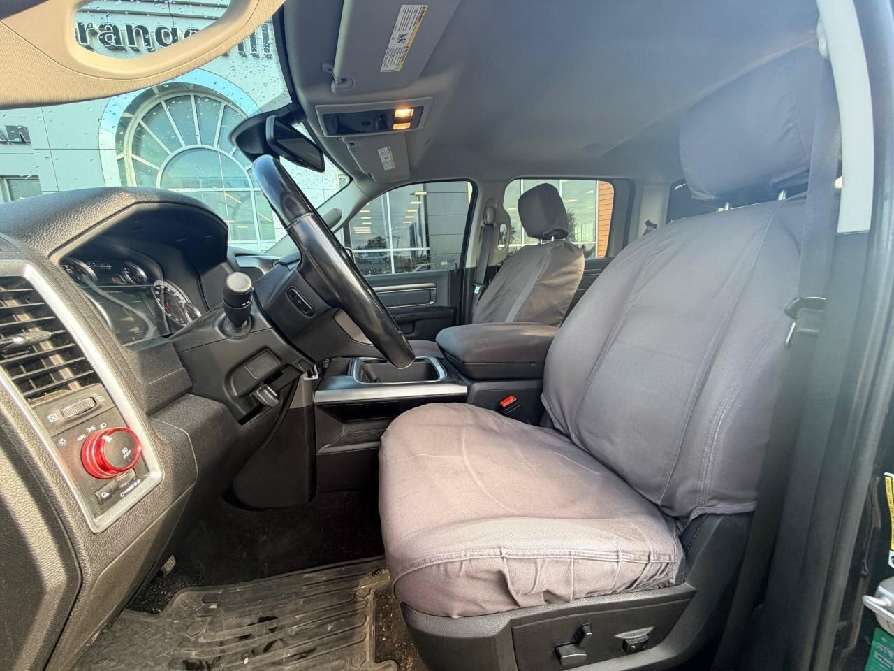 2021 RAM 1500 Classic SLT 4x4 Crew Cab 5'7  Box Photo