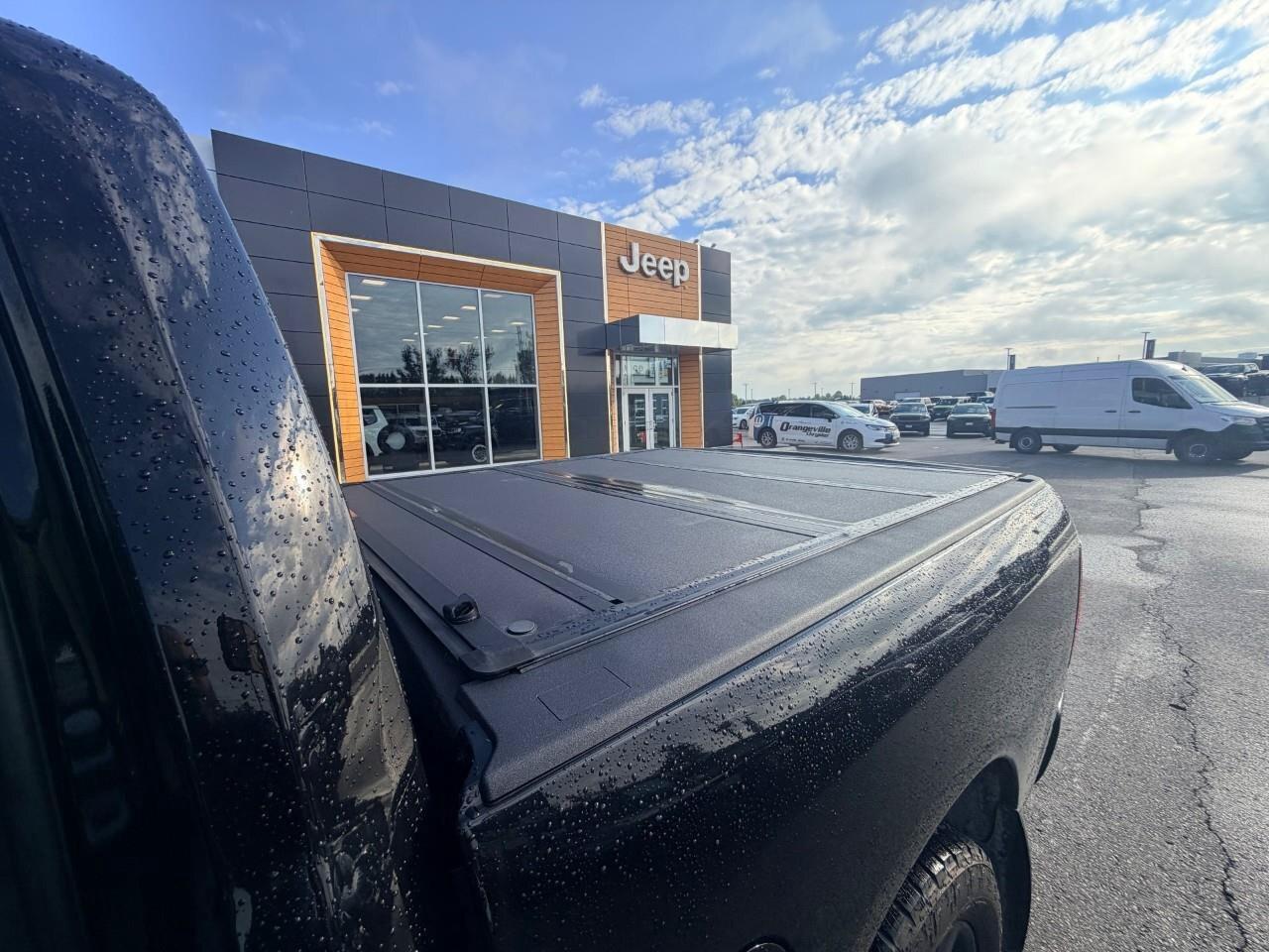 2021 RAM 1500 Classic SLT 4x4 Crew Cab 5'7  Box Photo