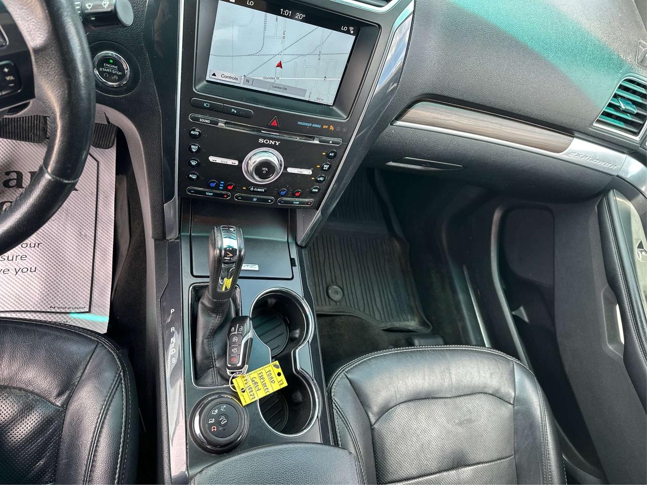 2017 Ford Explorer NAV LEATHER HEATED SEATS! WE FINANCE ALL CREDIT! Photo