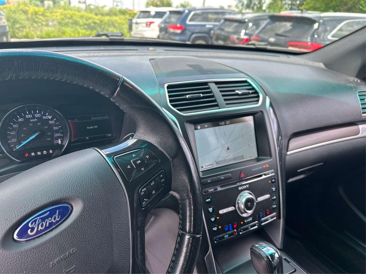 2017 Ford Explorer NAV LEATHER HEATED SEATS! WE FINANCE ALL CREDIT! Photo
