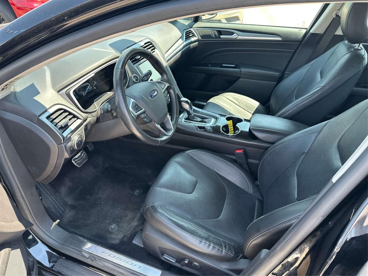 2016 Ford Fusion AWD LEATHER SUNROOF HEATED SEATS WE FINANCE ALL! Photo
