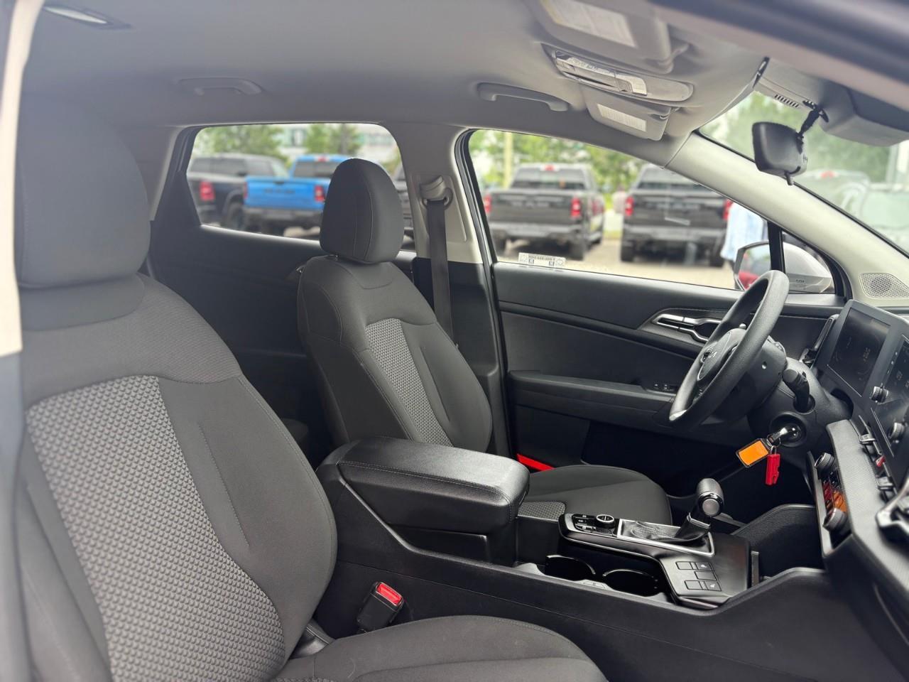 2024 Kia Sportage LX 4dr All-wheel Drive Photo