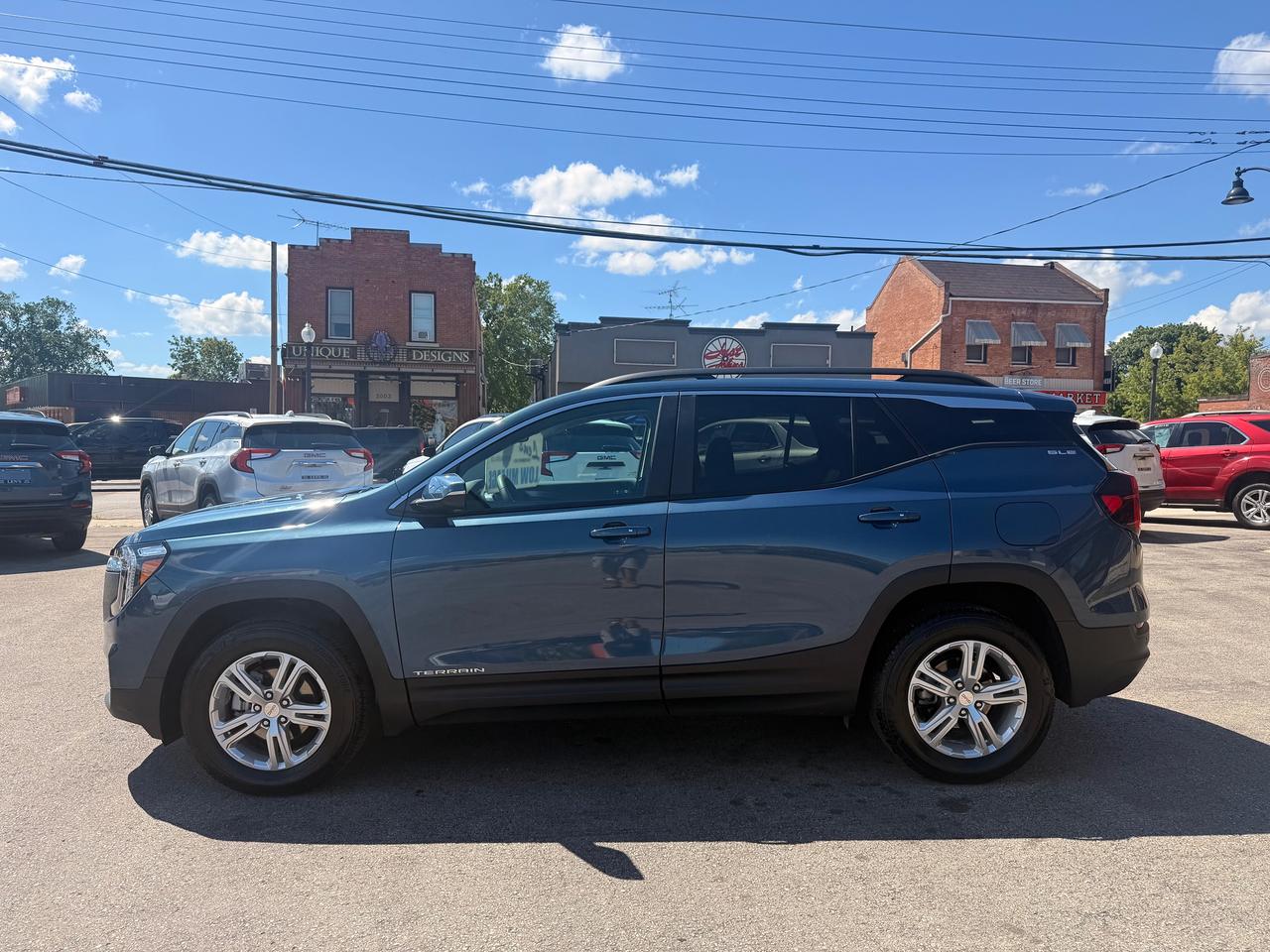 2024 GMC Terrain SLE Photo