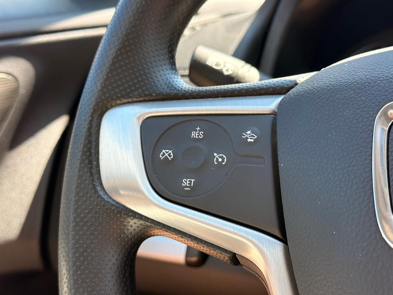 2024 GMC Terrain SLE Photo