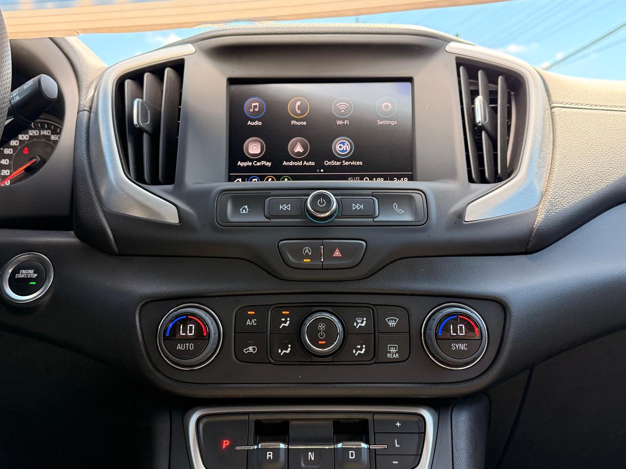 2024 GMC Terrain SLE Photo