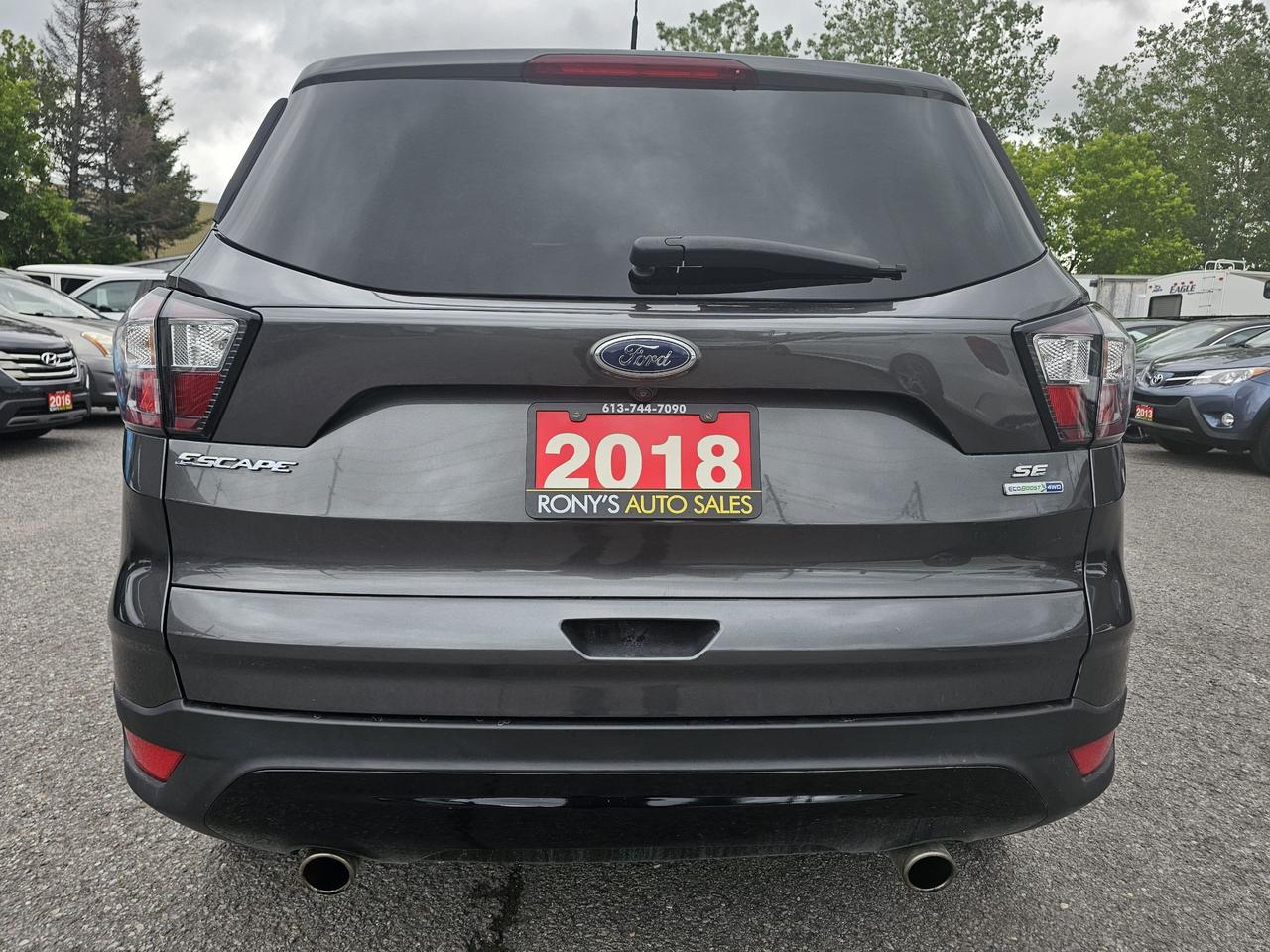 2018 Ford Escape SE 4WD, BACKUP CAMERA, BLUETOOTH, 90KM Photo
