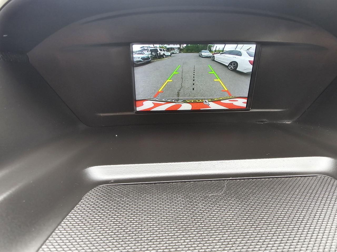 2018 Ford Escape SE 4WD, BACKUP CAMERA, BLUETOOTH, 90KM Photo