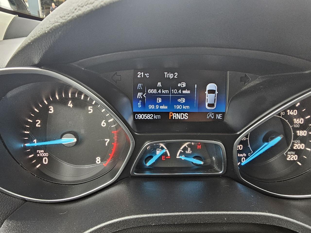 2018 Ford Escape SE 4WD, BACKUP CAMERA, BLUETOOTH, 90KM Photo