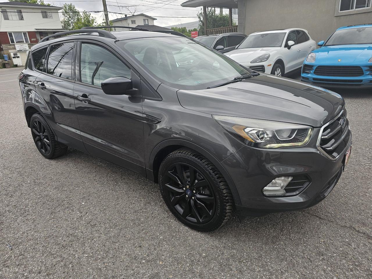 2018 Ford Escape SE 4WD, BACKUP CAMERA, BLUETOOTH, 90KM Photo