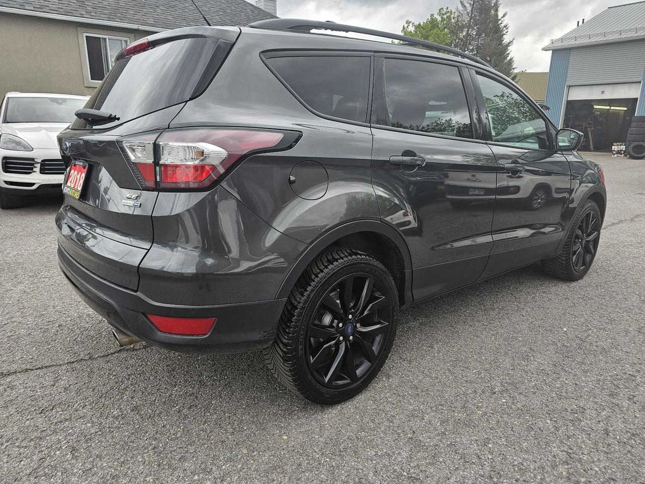 2018 Ford Escape SE 4WD, BACKUP CAMERA, BLUETOOTH, 90KM Photo3