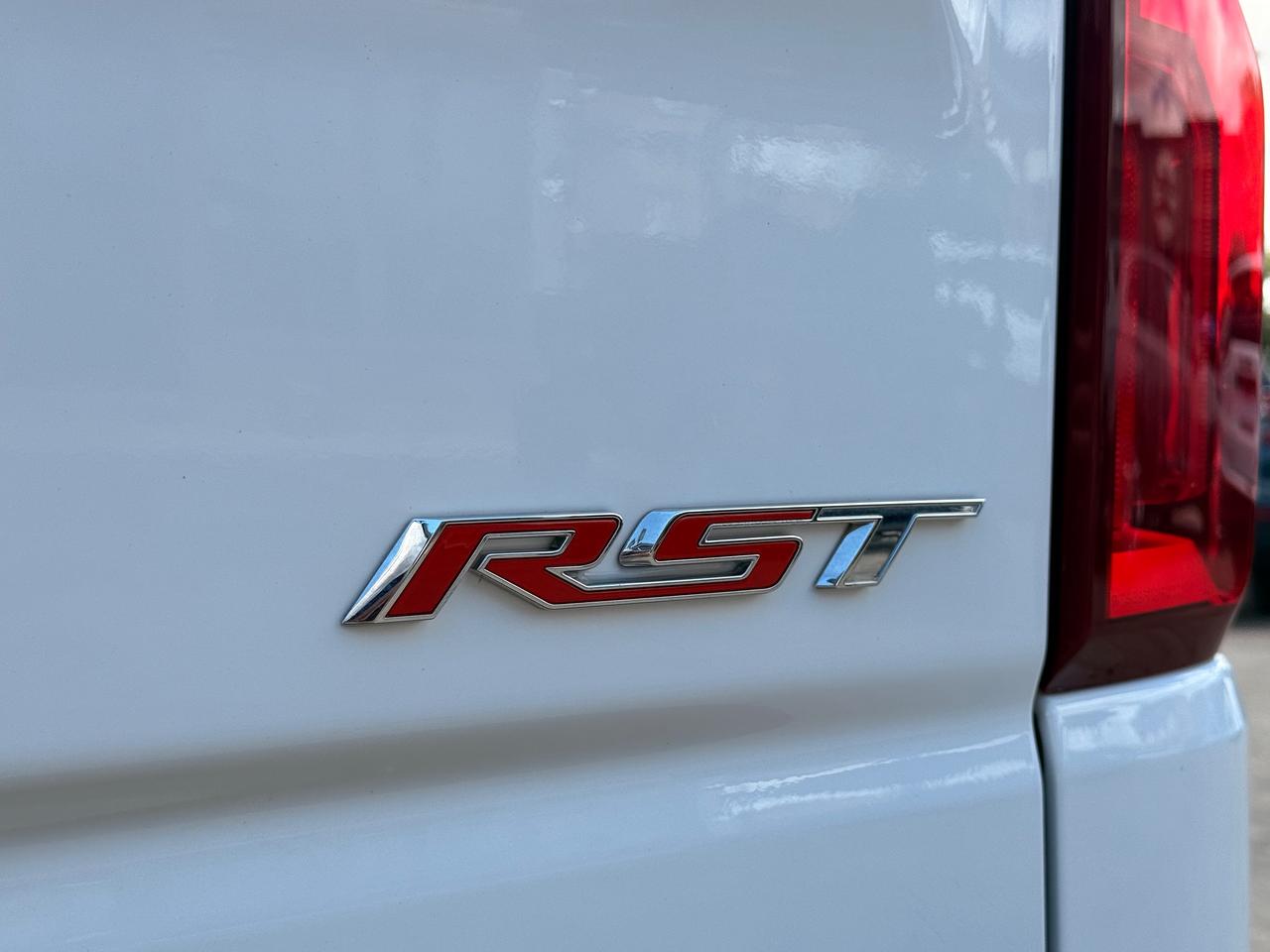 2024 Chevrolet Silverado 1500 RST Photo