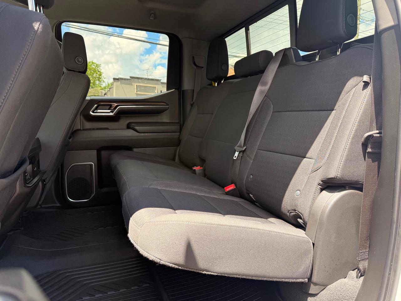 2024 Chevrolet Silverado 1500 RST Photo