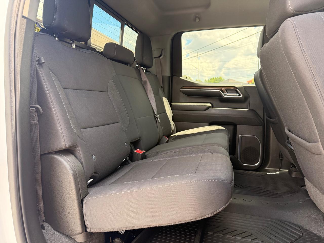 2024 Chevrolet Silverado 1500 RST Photo