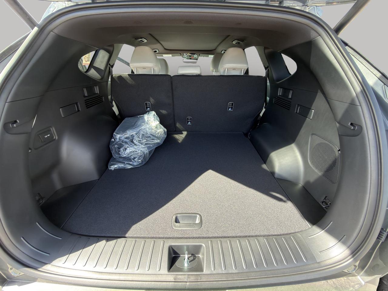 2026 Hyundai Tucson Hybrid Ultimate Photo