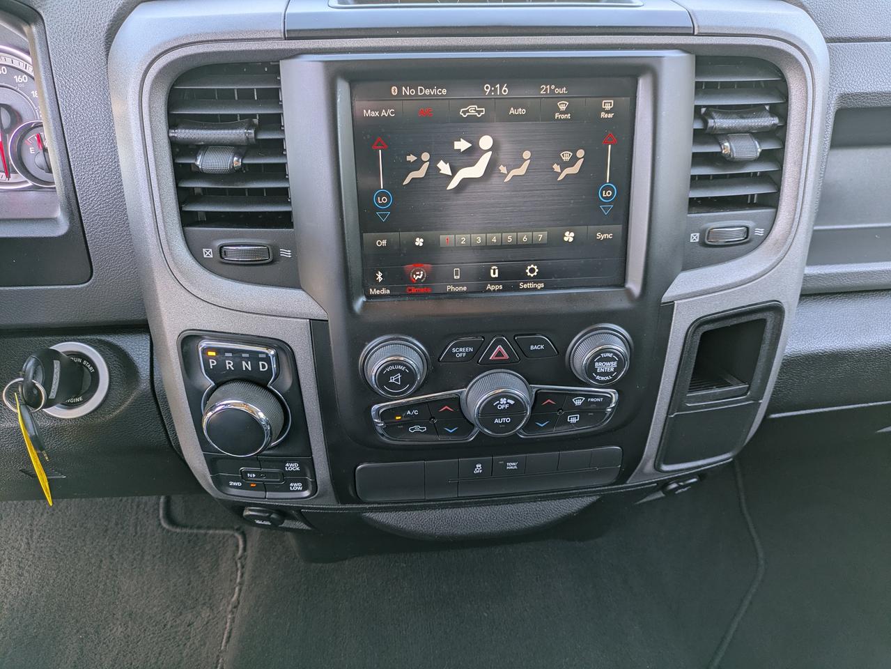 2019 RAM 1500 Classic EXPRESS 4X4 CREW CAB 5'7" BOX Photo