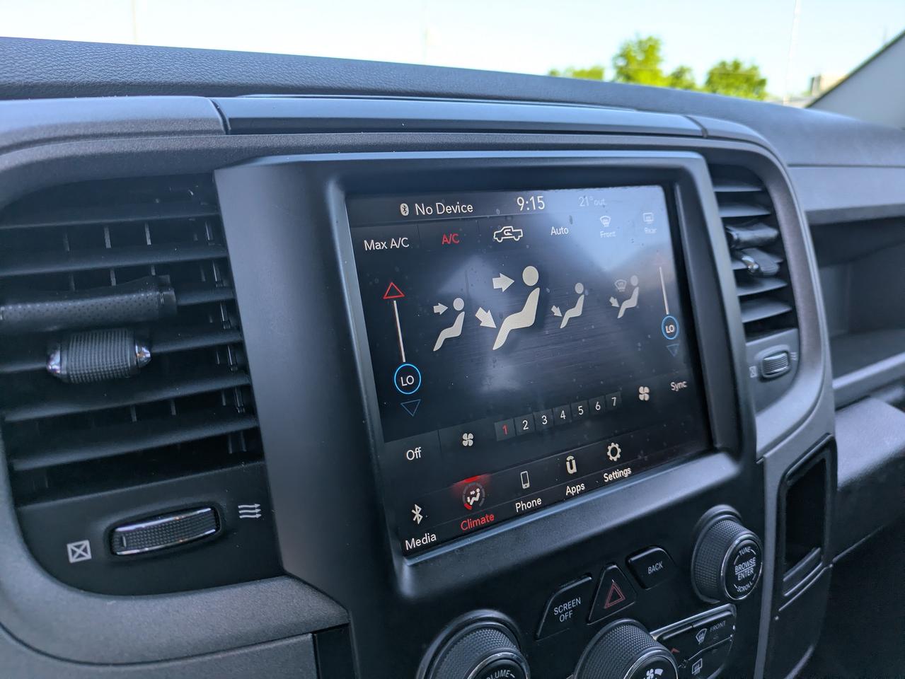 2019 RAM 1500 Classic EXPRESS 4X4 CREW CAB 5'7" BOX Photo