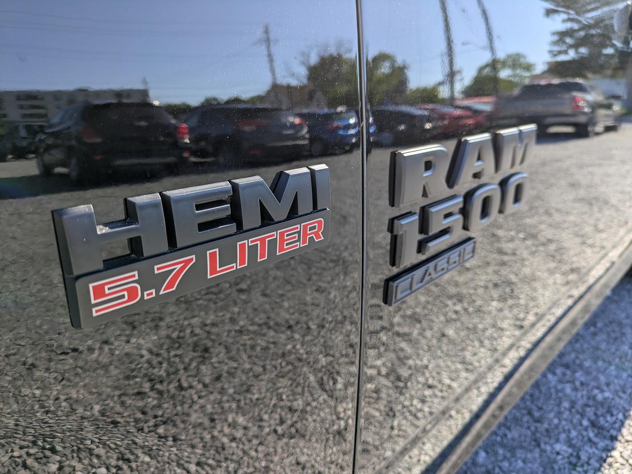 2019 RAM 1500 Classic EXPRESS 4X4 CREW CAB 5'7" BOX Photo