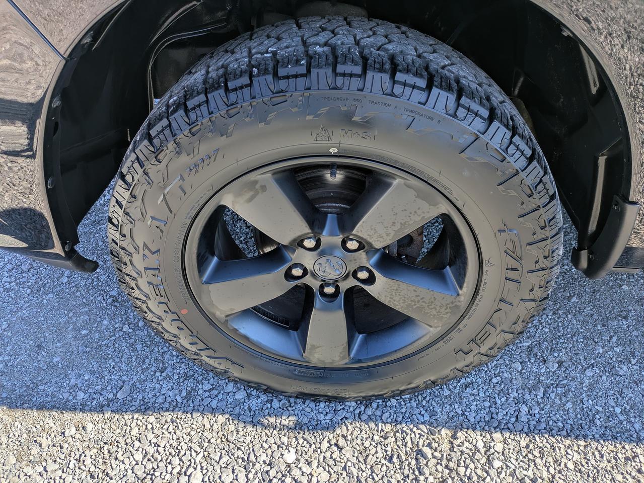 2019 RAM 1500 Classic EXPRESS 4X4 CREW CAB 5'7" BOX Photo