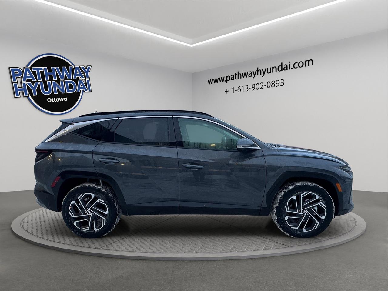 2026 Hyundai Tucson Hybrid Ultimate Photo2