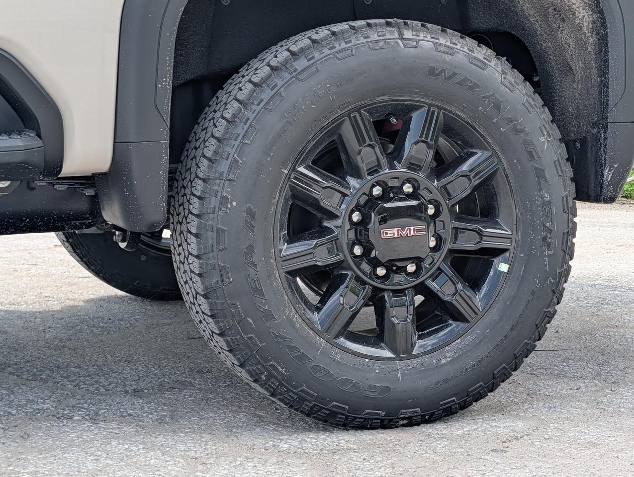 2026 GMC SIERRA 2500HD AT4 Photo