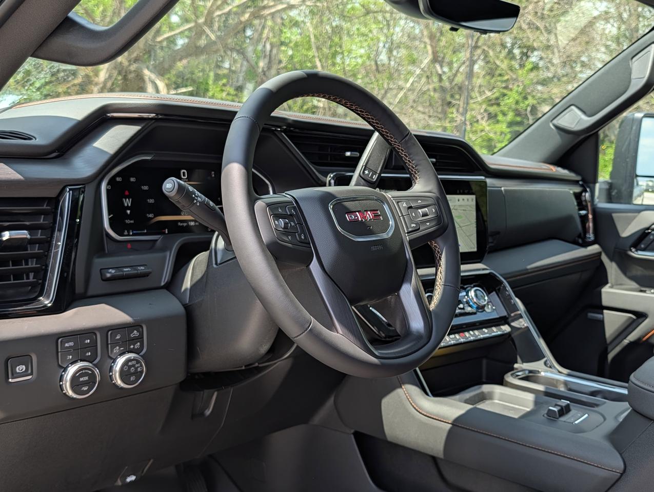2026 GMC SIERRA 2500HD AT4 Photo