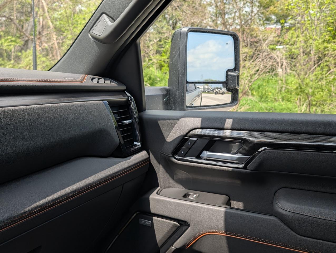 2026 GMC SIERRA 2500HD AT4 Photo