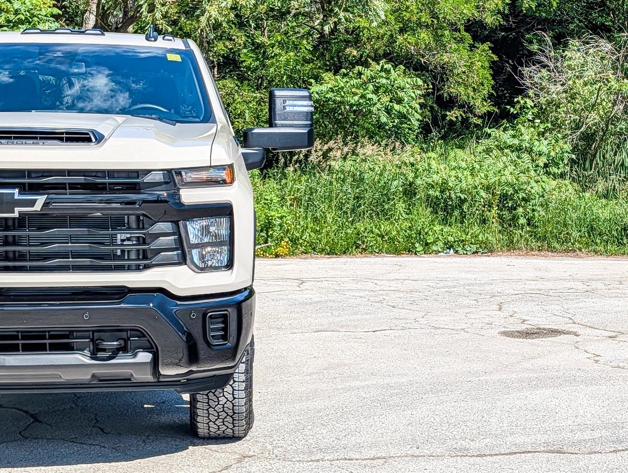 2026 Chevrolet SILVERADO 2500HD Custom Photo