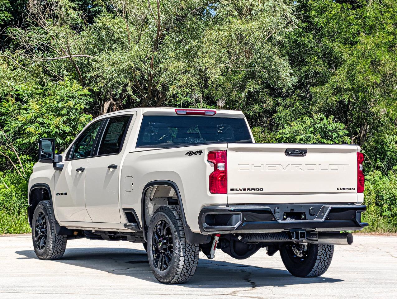 2026 Chevrolet SILVERADO 2500HD Custom Photo