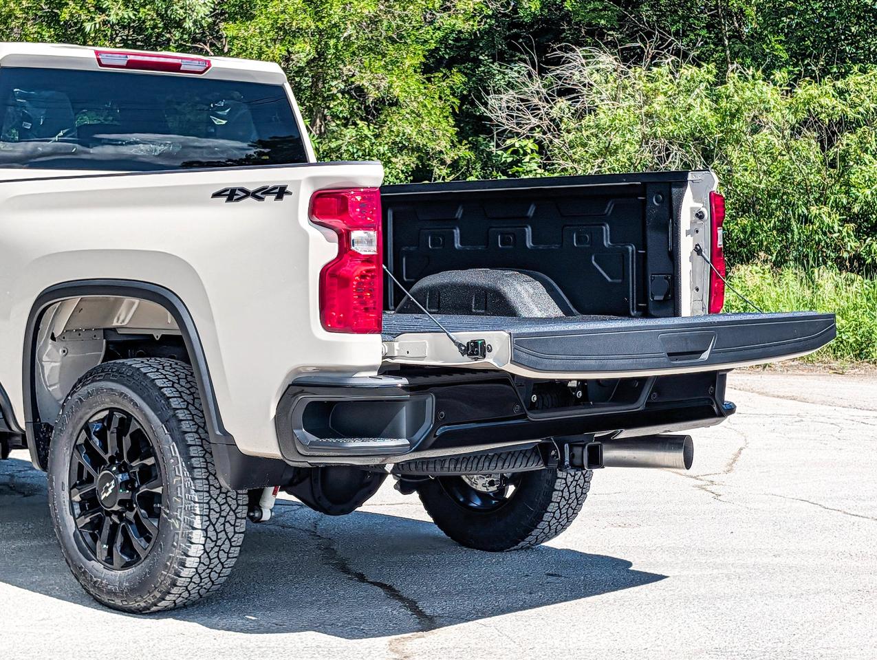 2026 Chevrolet SILVERADO 2500HD Custom Photo