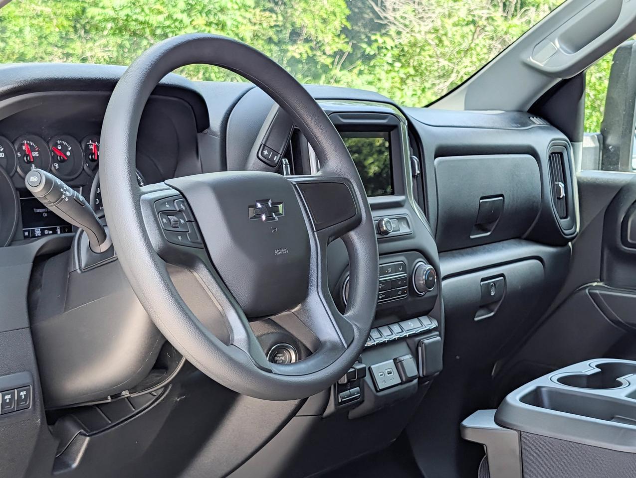 2026 Chevrolet SILVERADO 2500HD Custom Photo
