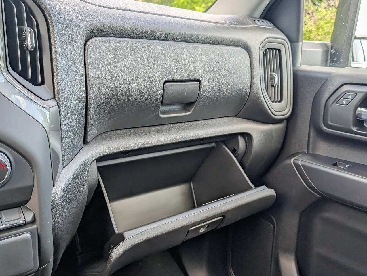 2026 Chevrolet SILVERADO 2500HD Custom Photo
