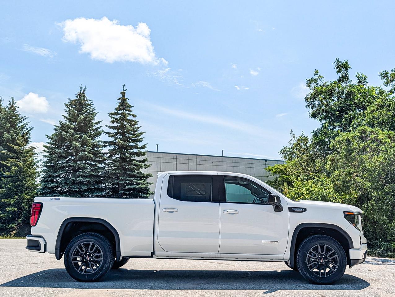 2026 GMC Sierra 1500 ELEVATION Photo