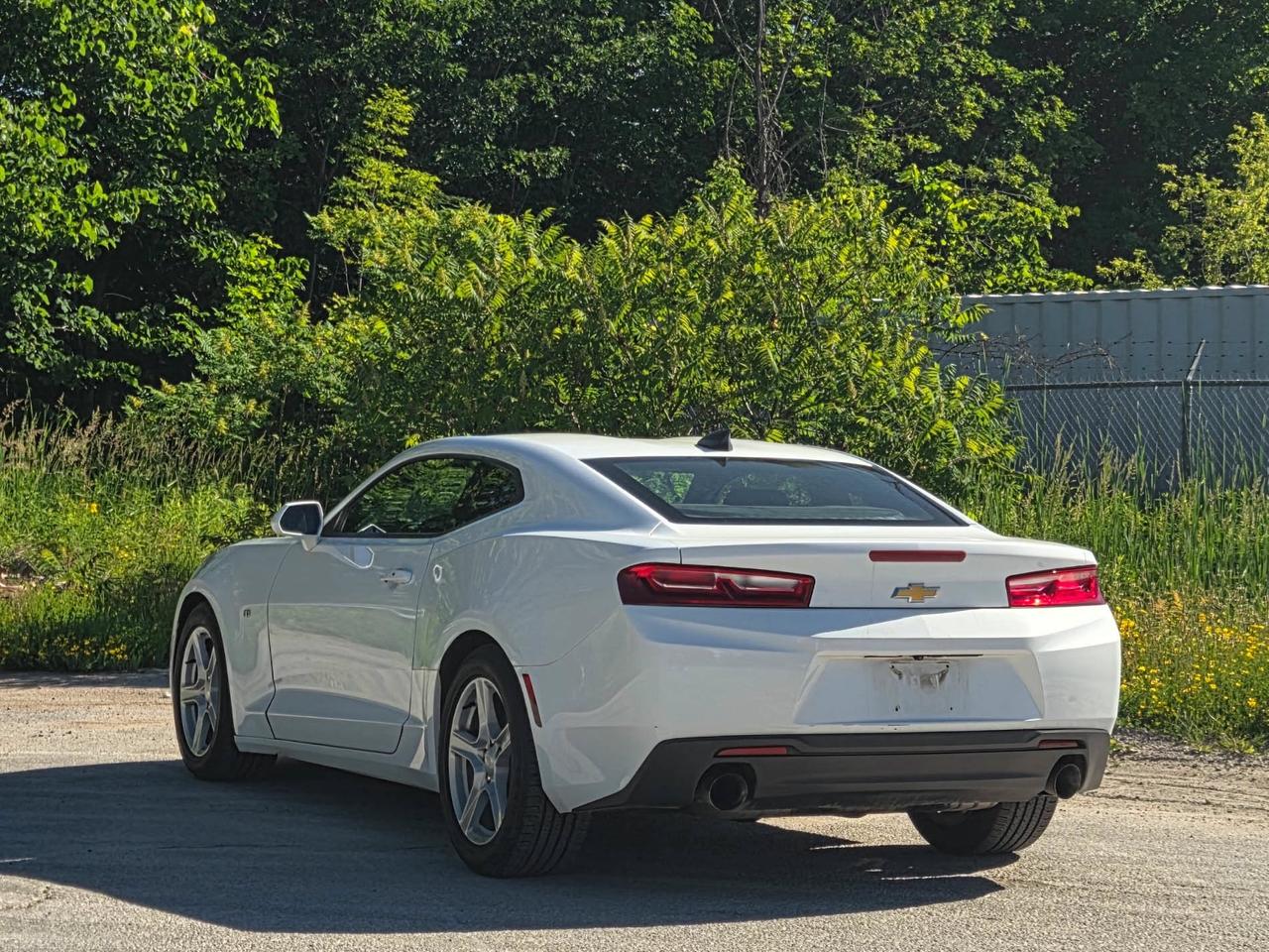 2018 Chevrolet Camaro 1LT Photo