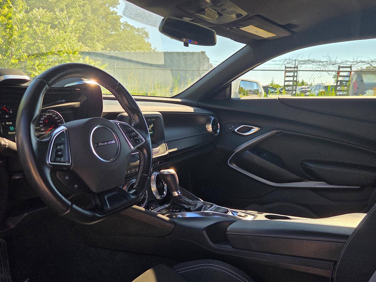 2018 Chevrolet Camaro 1LT Photo