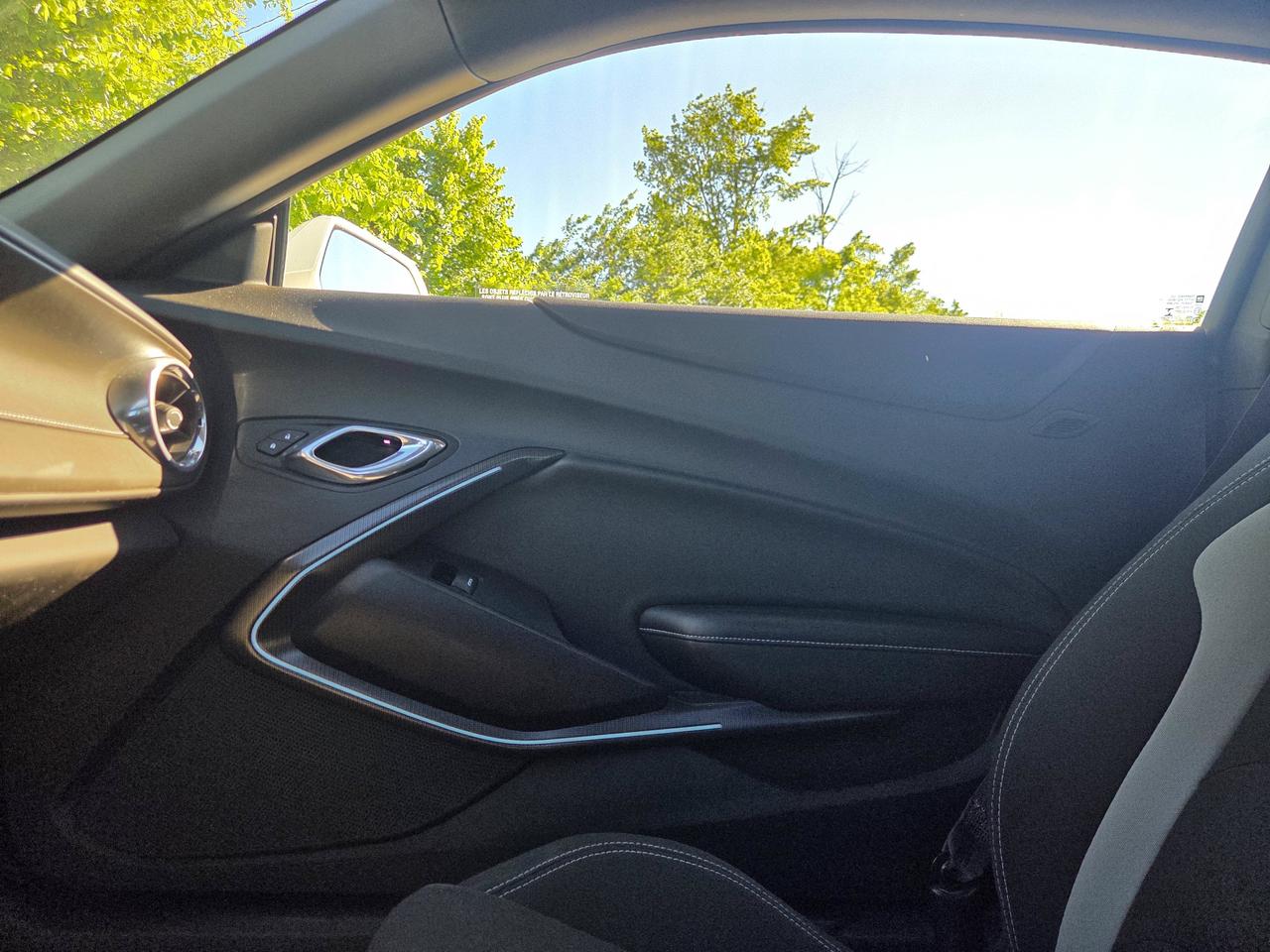 2018 Chevrolet Camaro 1LT Photo