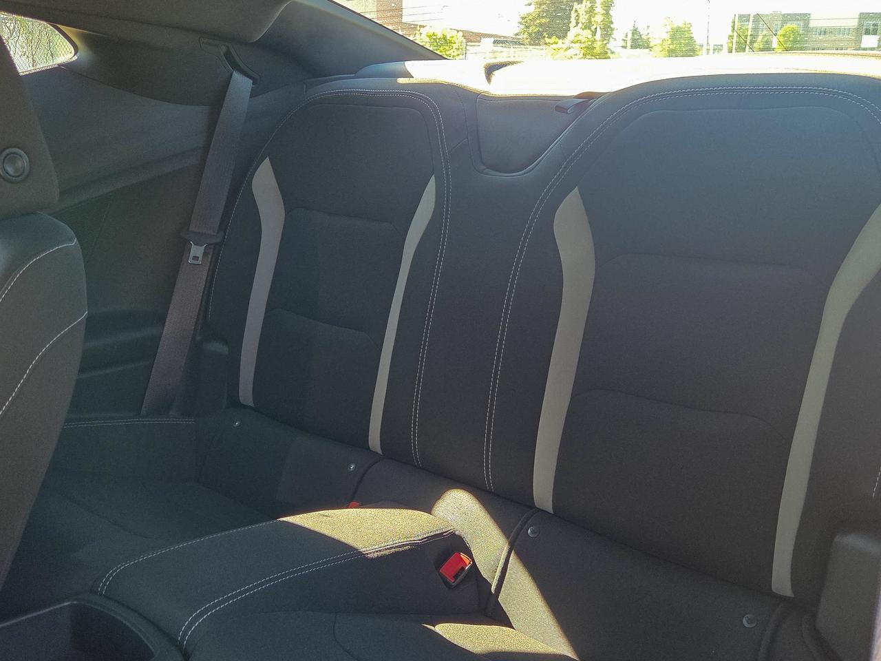 2018 Chevrolet Camaro 1LT Photo