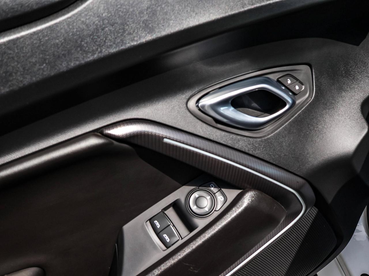 2018 Chevrolet Camaro 1LT Photo