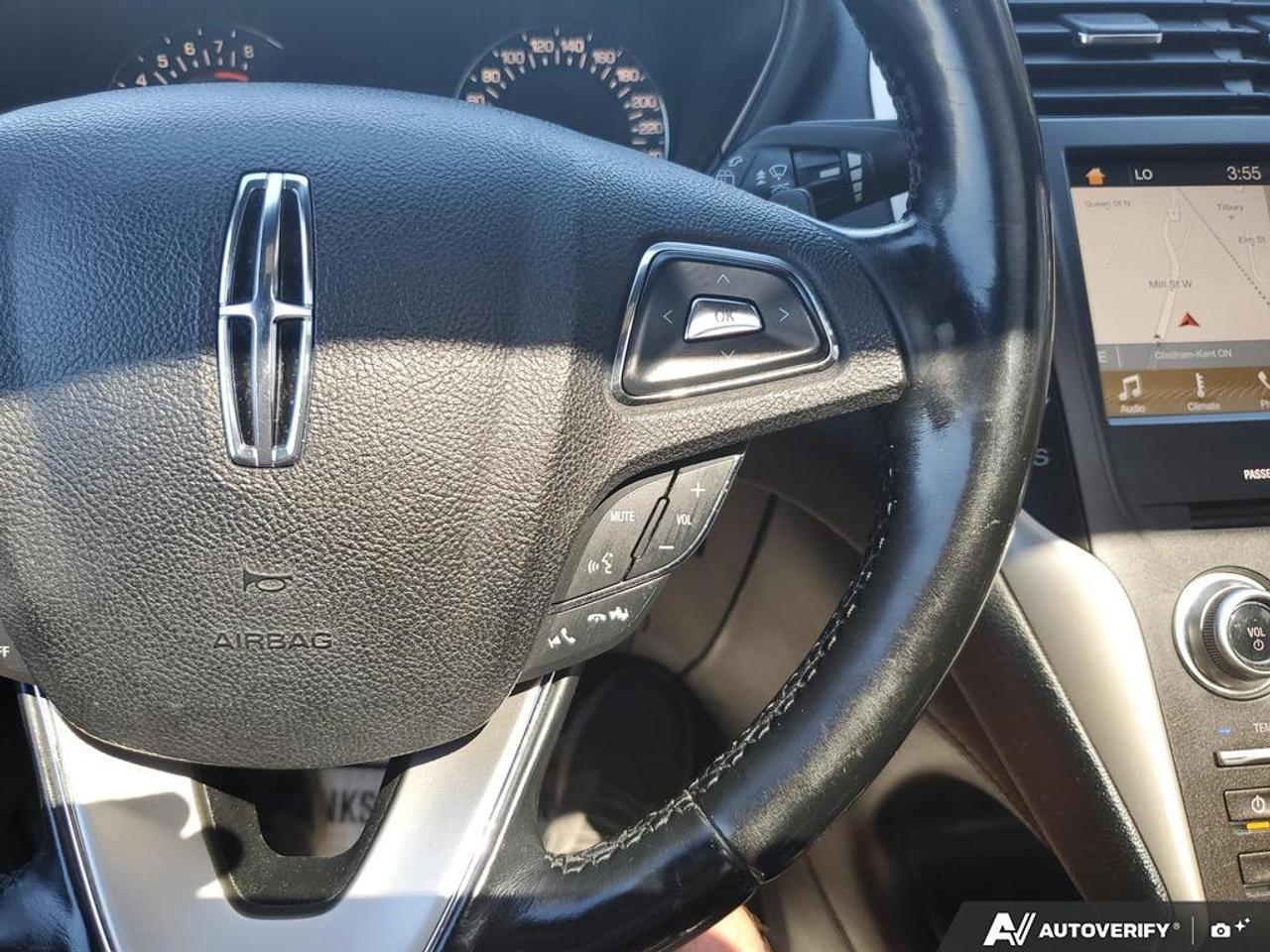 2019 Lincoln MKC AWD SELECT-NAVIGATION-PAN ROOF-LEATHER-REMOTE STAR Photo