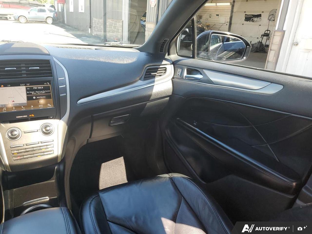 2019 Lincoln MKC AWD SELECT-NAVIGATION-PAN ROOF-LEATHER-REMOTE STAR Photo