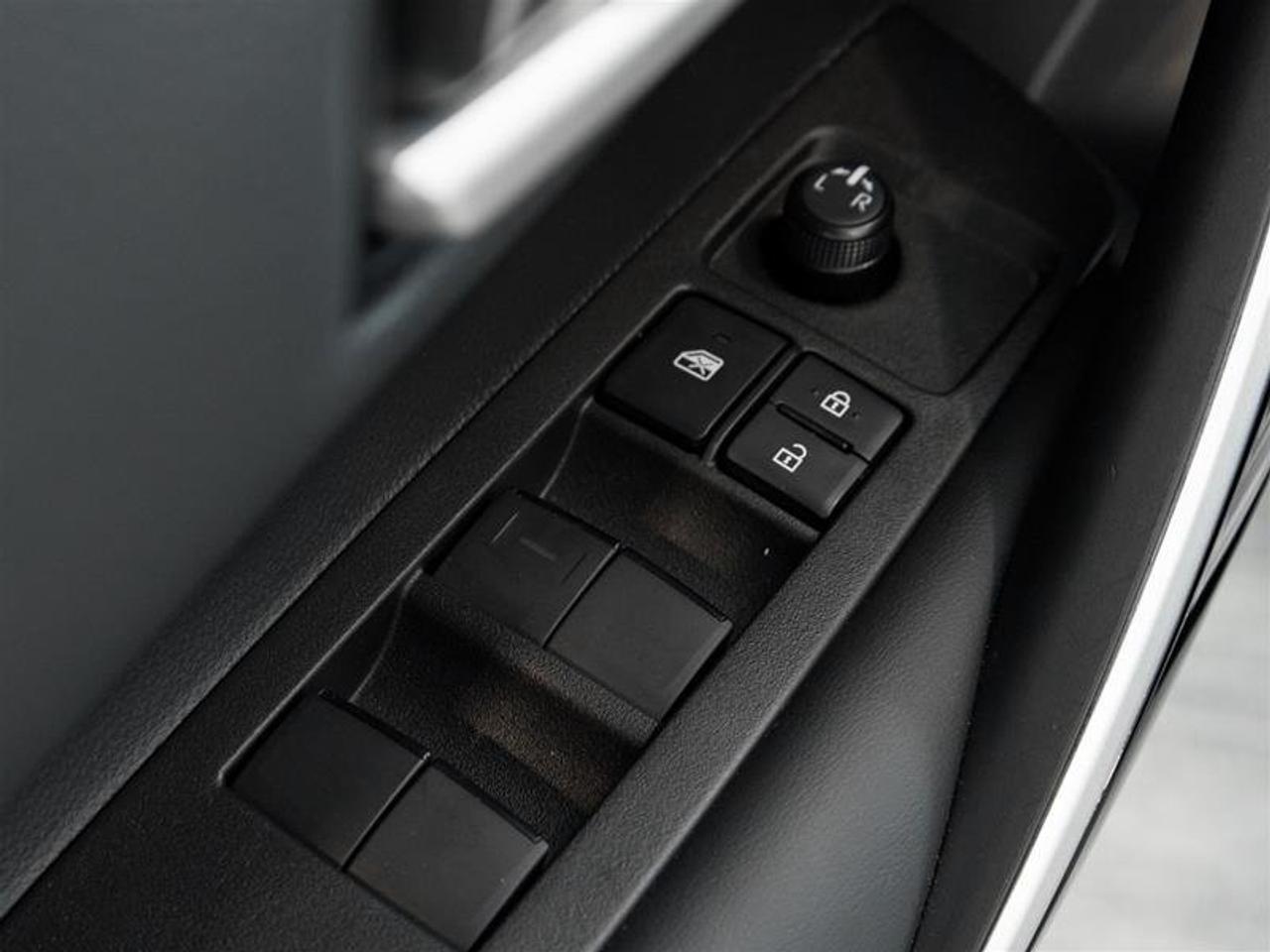 2026 Toyota Corolla Hybrid XSE AWD Photo