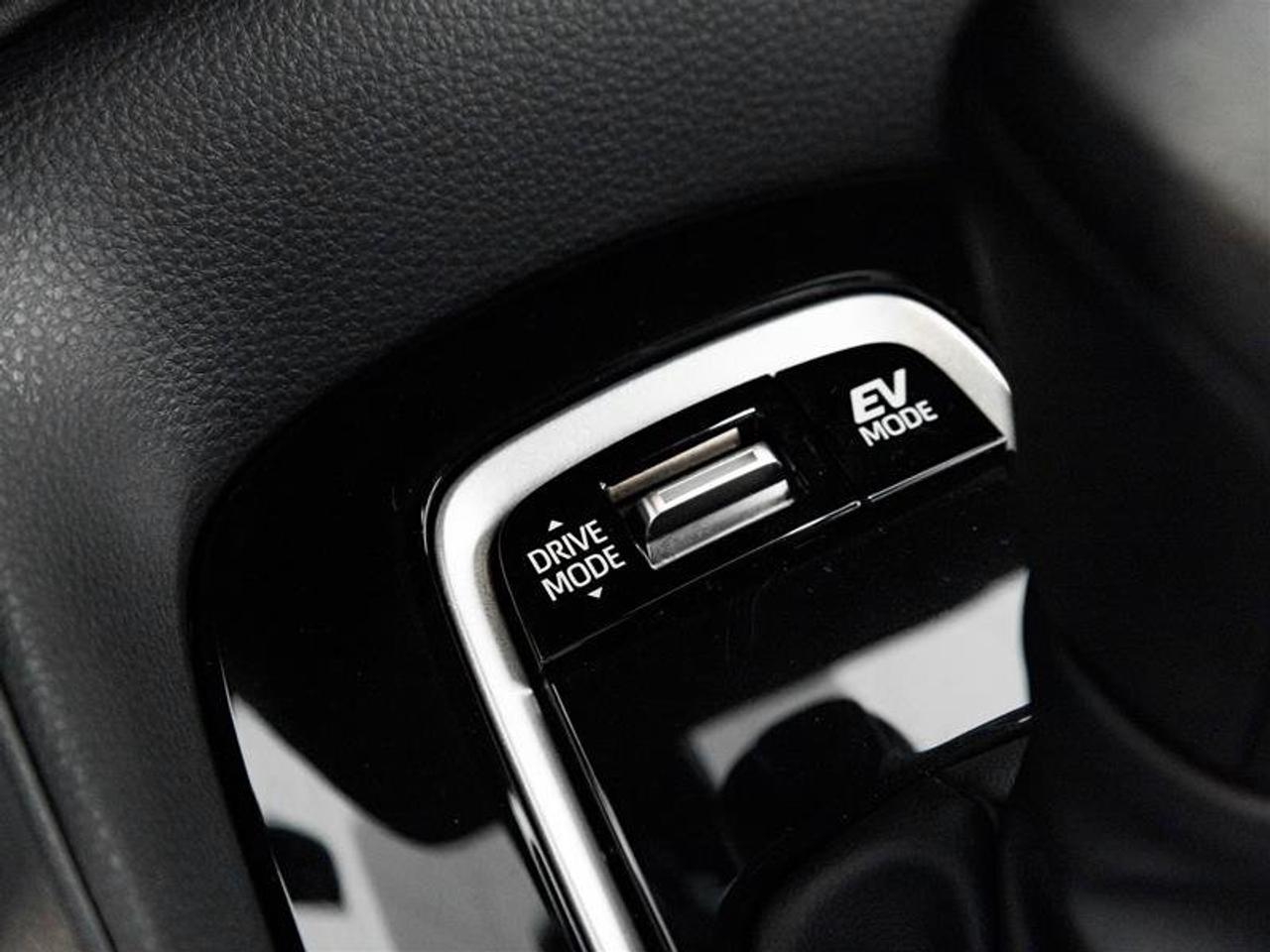 2026 Toyota Corolla Hybrid XSE AWD Photo