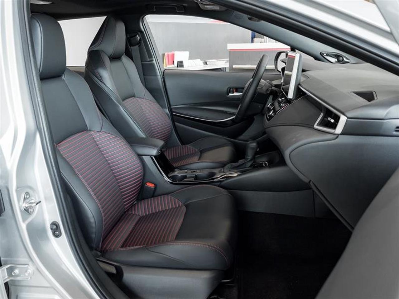 2026 Toyota Corolla Hybrid XSE AWD Photo