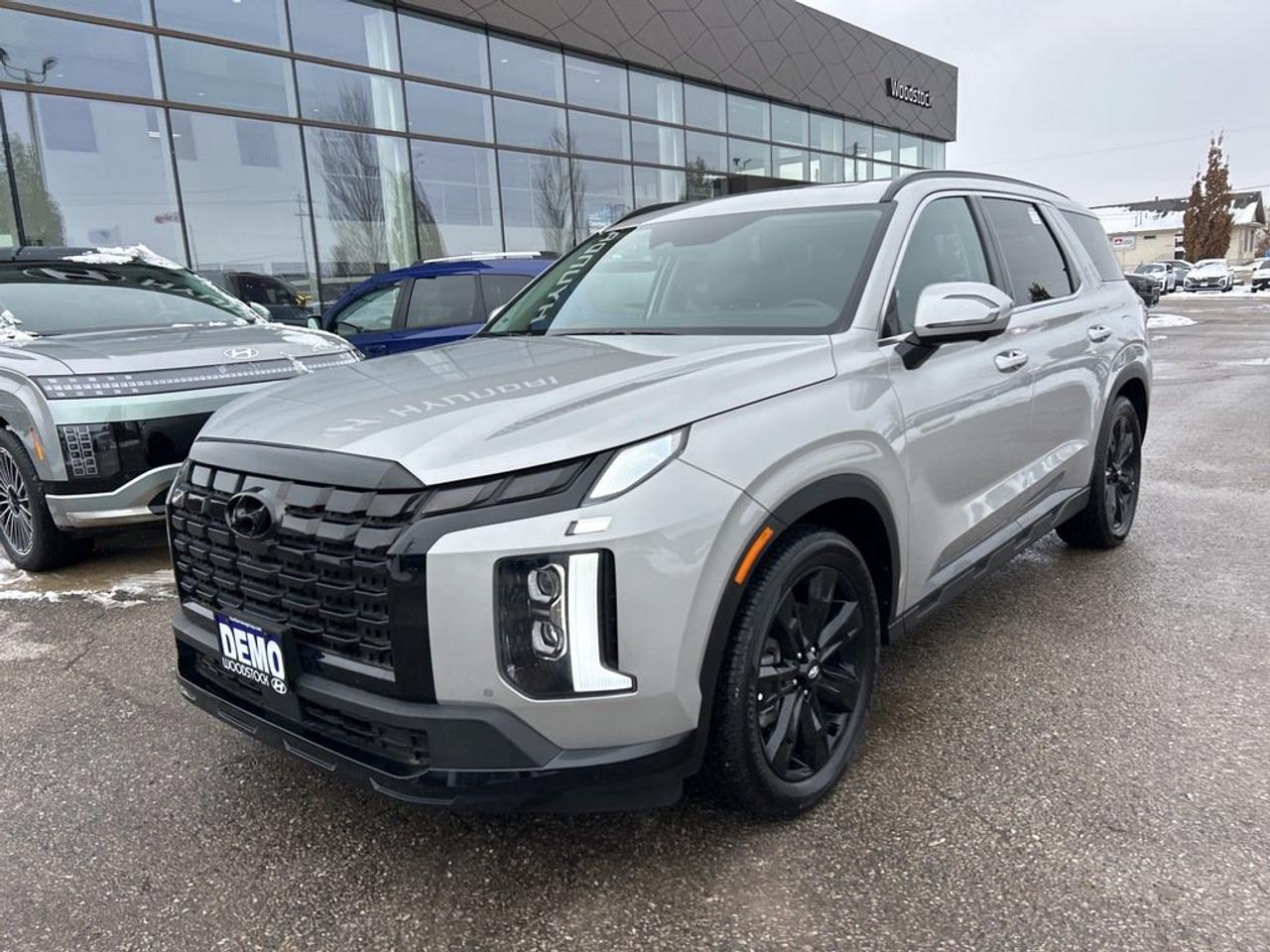 2025 Hyundai PALISADE Urban 7 Passenger Photo