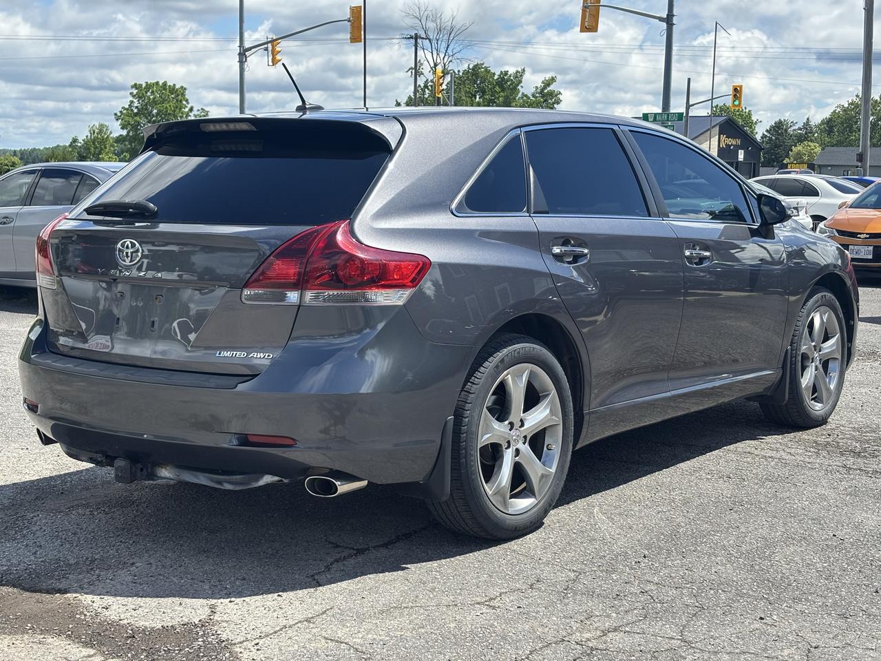2014 Toyota Venza  Photo2