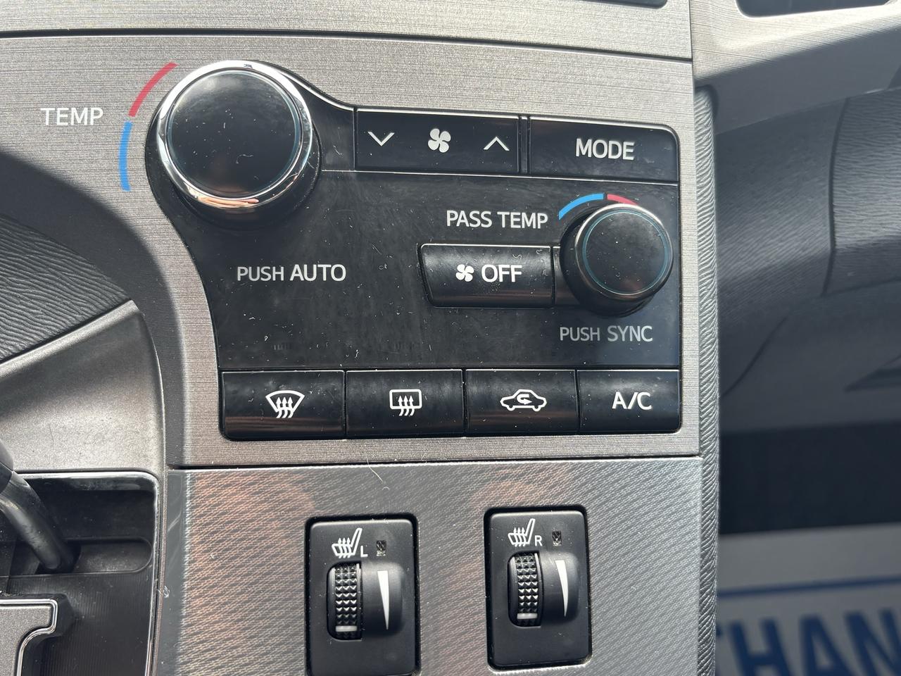 2014 Toyota Venza  Photo