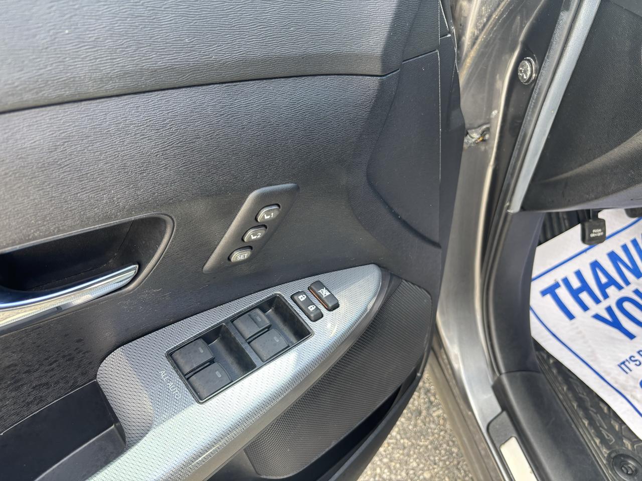 2014 Toyota Venza  Photo