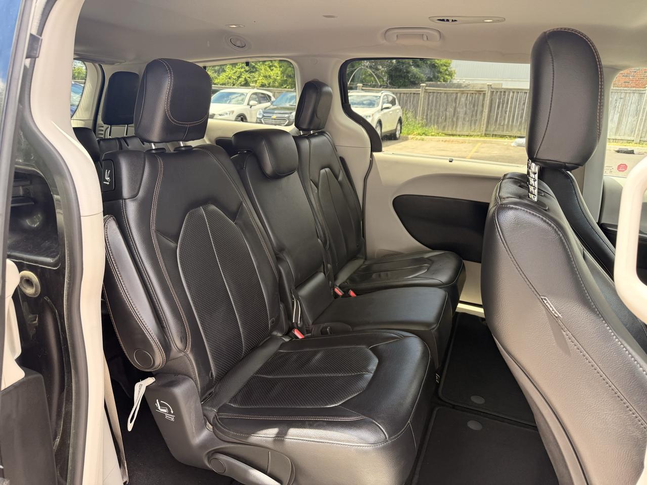 2019 Chrysler Pacifica Touring-L Photo