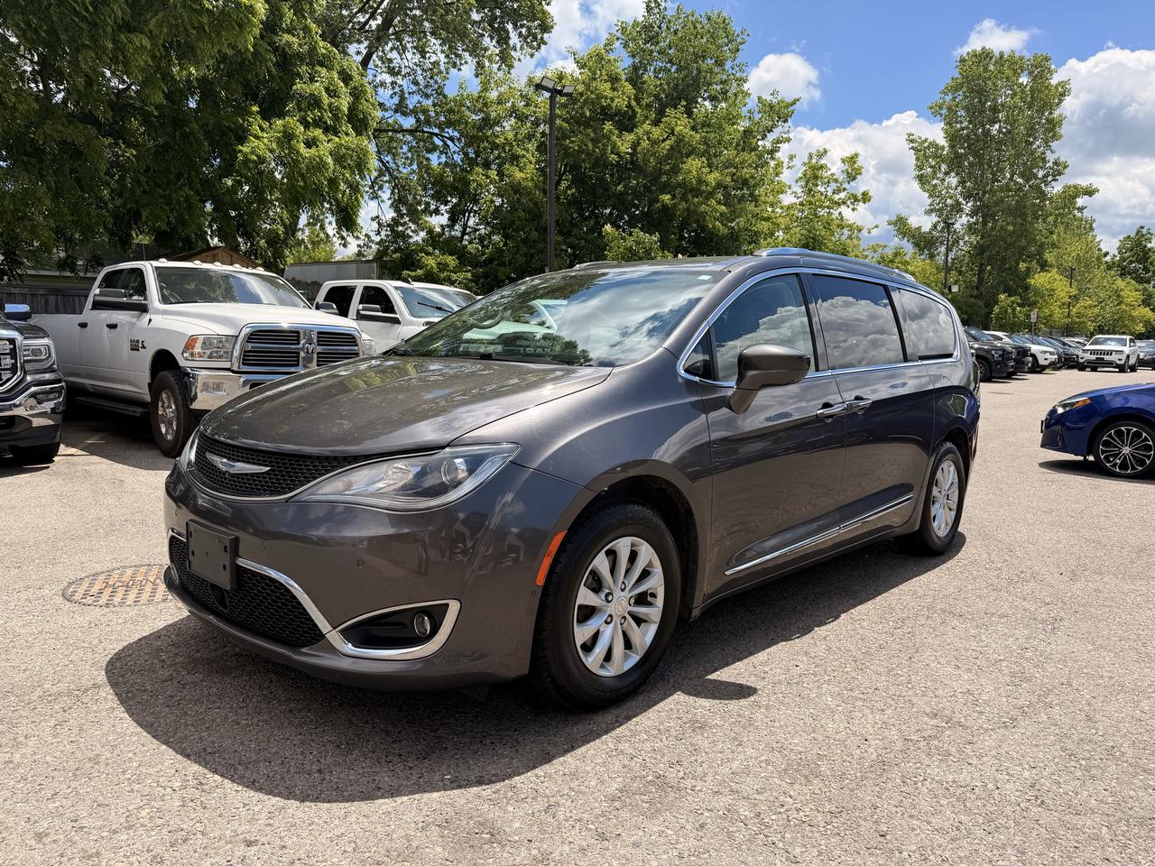 2019 Chrysler Pacifica Touring-L Photo