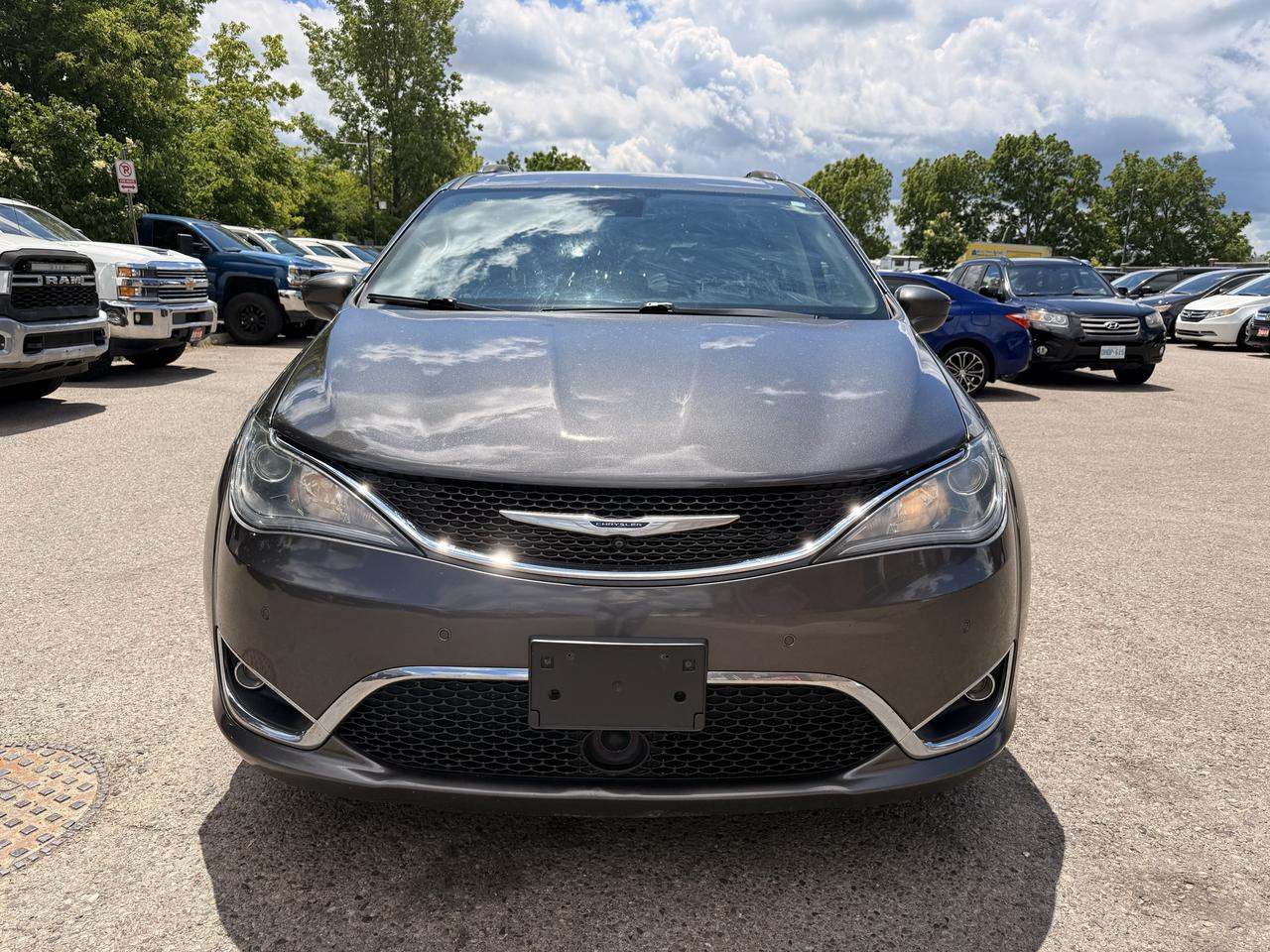 2019 Chrysler Pacifica Touring-L Photo