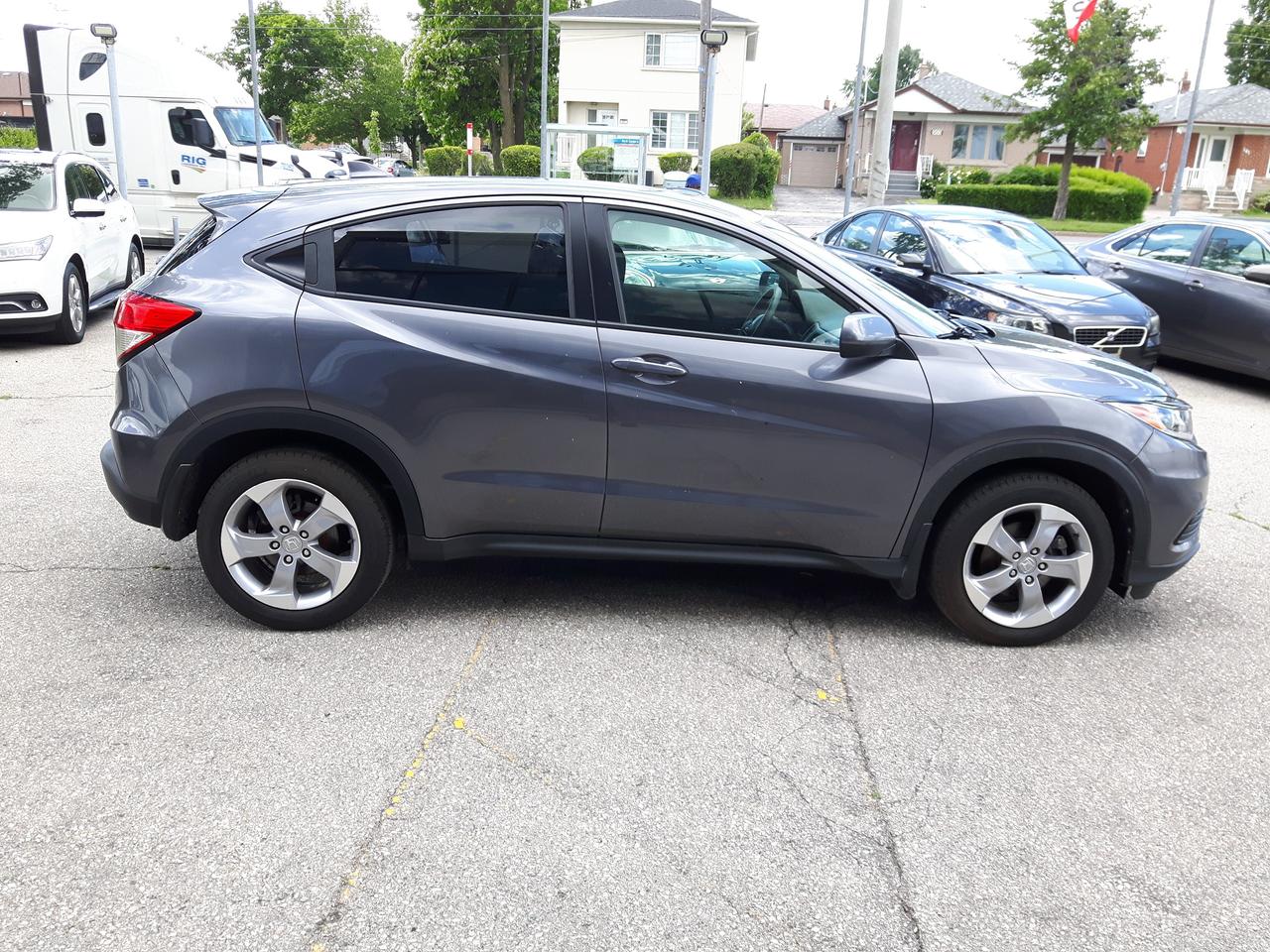 2020 Honda HR-V LX Photo